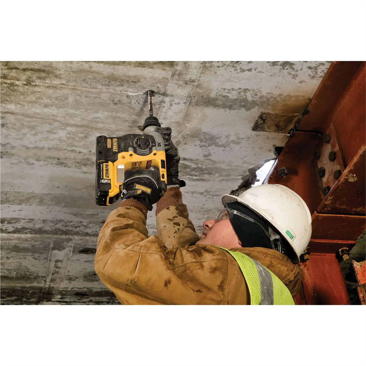 DEWALT 20V MAX* XR&reg; 1 in. Brushless SDS PLUS L-Shape Rotary Hammer Kit